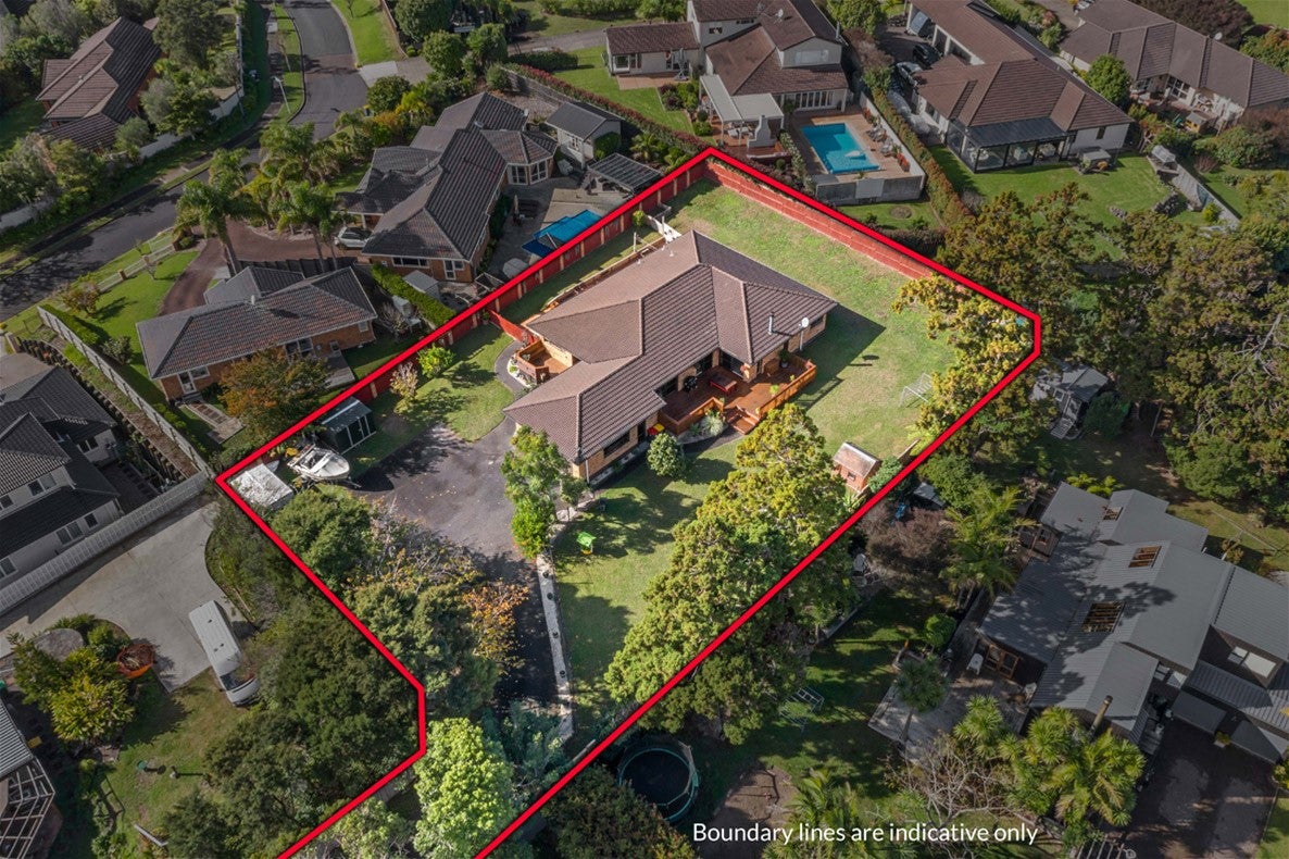 15 Pounamu Avenue, Greenhithe, Auckland - Carousel 1