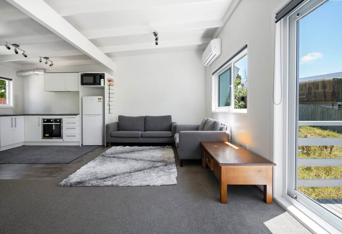 1/49 Jane Cowie Avenue, Otahuhu, Auckland - Carousel 1