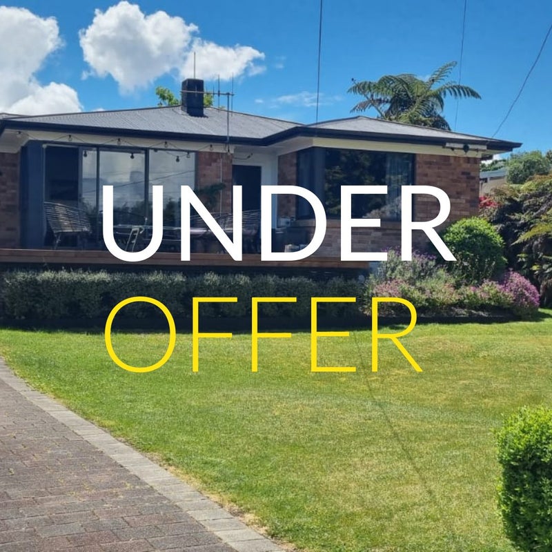 12 Titoki Avenue, Waipahihi, Taupo - Carousel 1