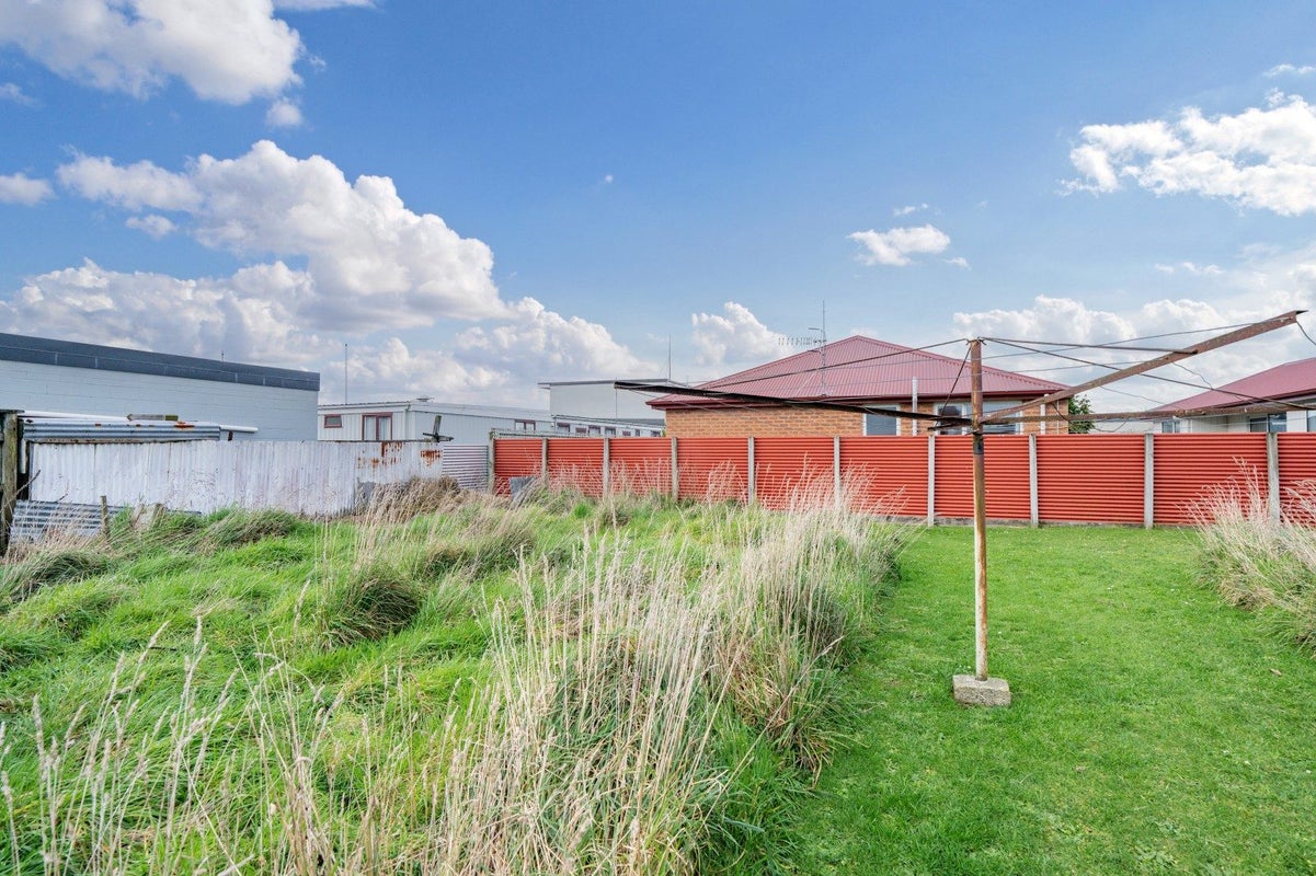 16 Lowe Street, Avenal, Invercargill - Carousel 11