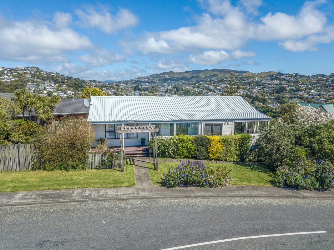 12 Dominica Crescent, Grenada Village, Wellington - Carousel 1