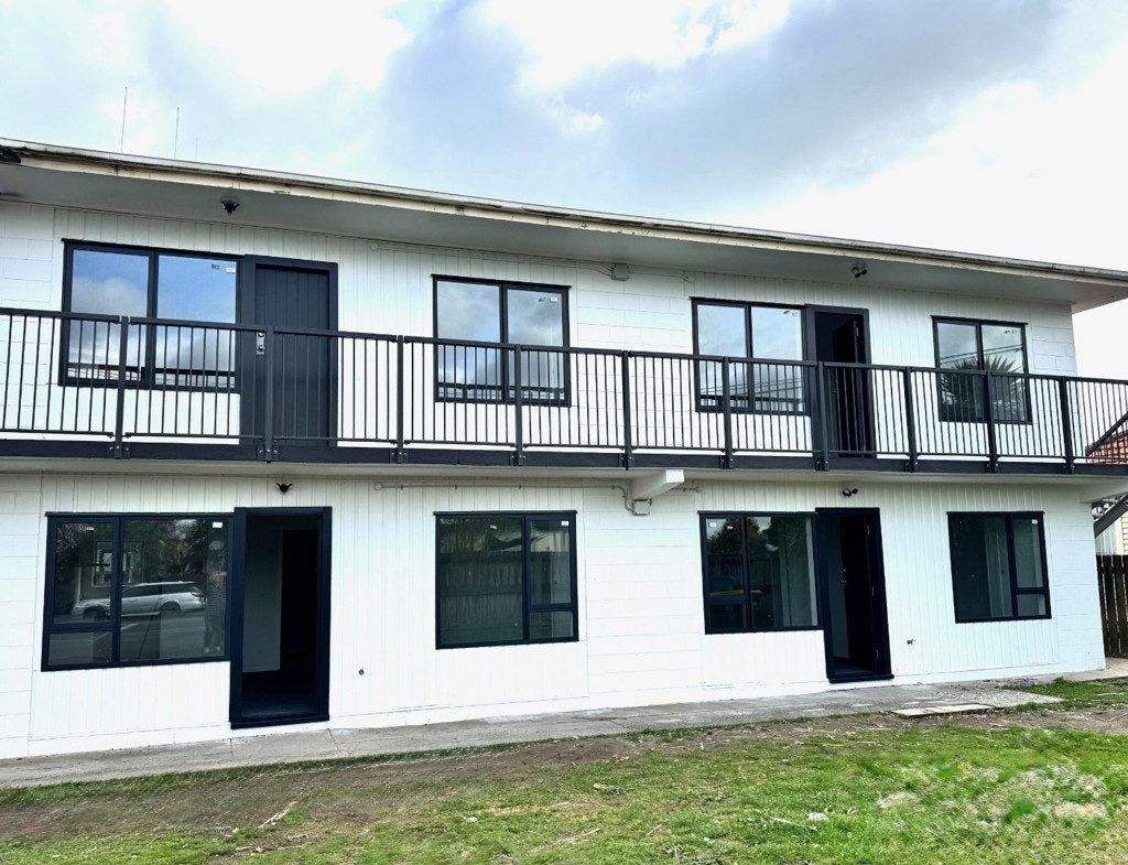 1C Cameron Road, Hamilton East, Hamilton - Carousel 2