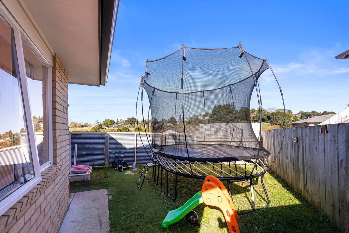 1 Bords Lane, Kamo, Whangarei - Carousel 17