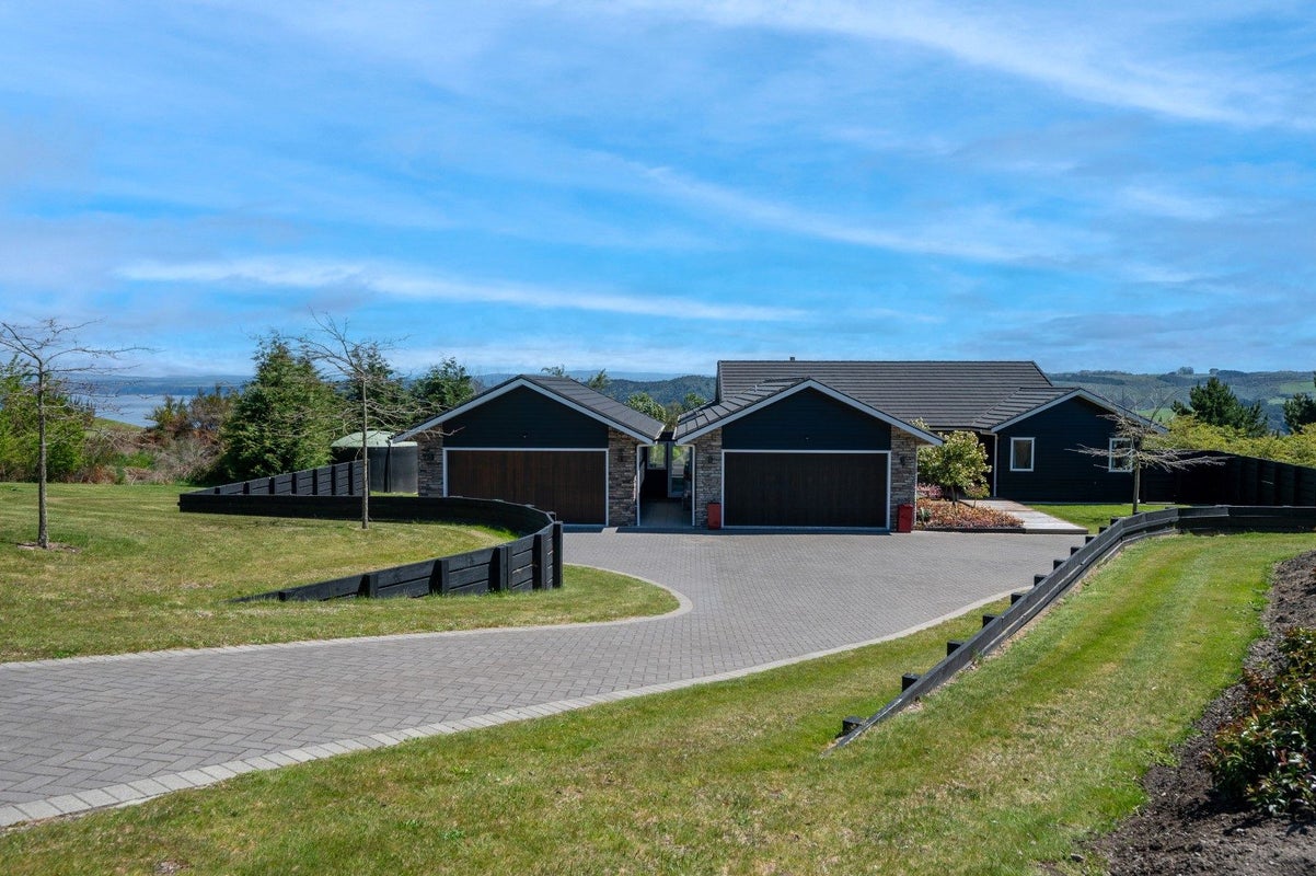 34 Locheagles Rise, Kinloch, Taupo - Carousel 2