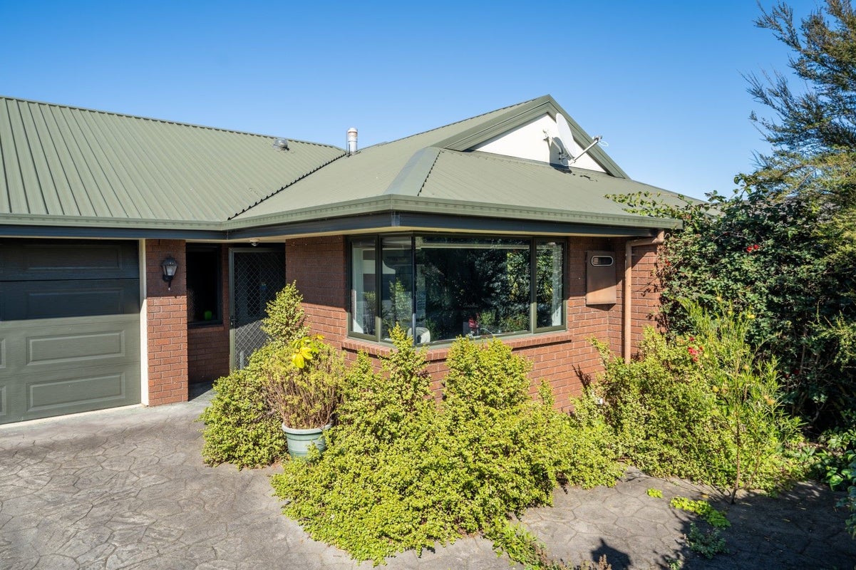 7 Pepper Tree Way, The Wood, Nelson - Carousel 1