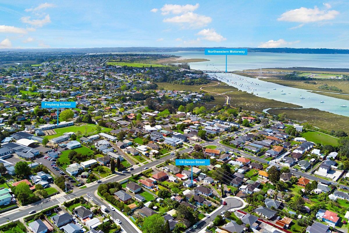 1/8 Devon Street, Te Atatu South, Auckland - Carousel 22