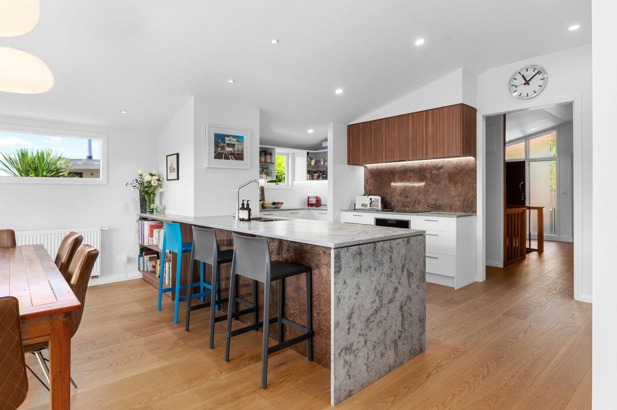 92 Awatere Avenue, Beerescourt, Hamilton - Carousel 2