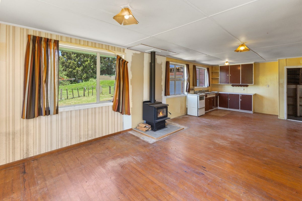 2 Ohoeka Street, Owhango, Owhango - Carousel 2