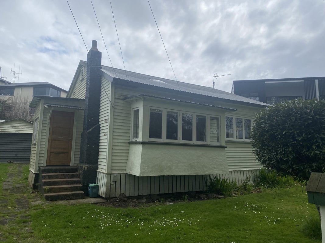 16 Hillsborough Terrace, Hamilton Central, Hamilton - Carousel 1