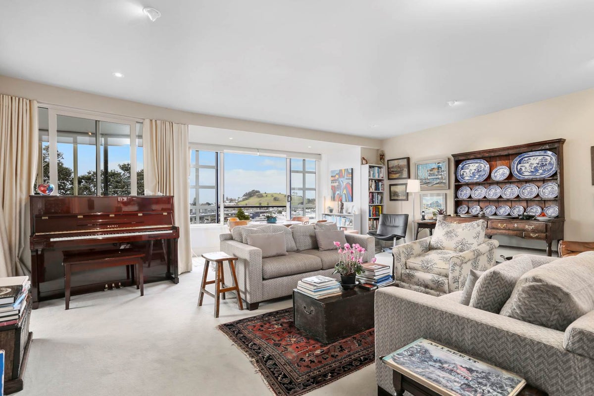 7/35 Almorah Road, Epsom, Auckland - Carousel 2
