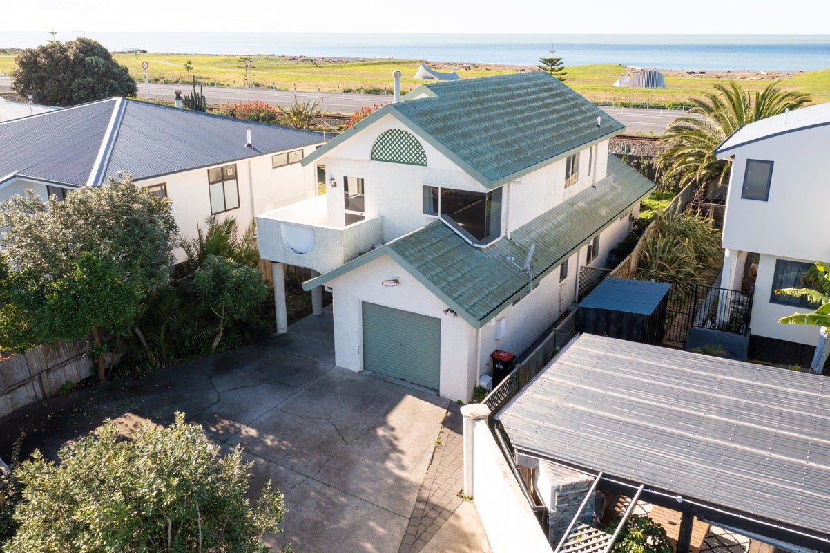 218 Te Awa Avenue, Awatoto, Napier - Carousel 1