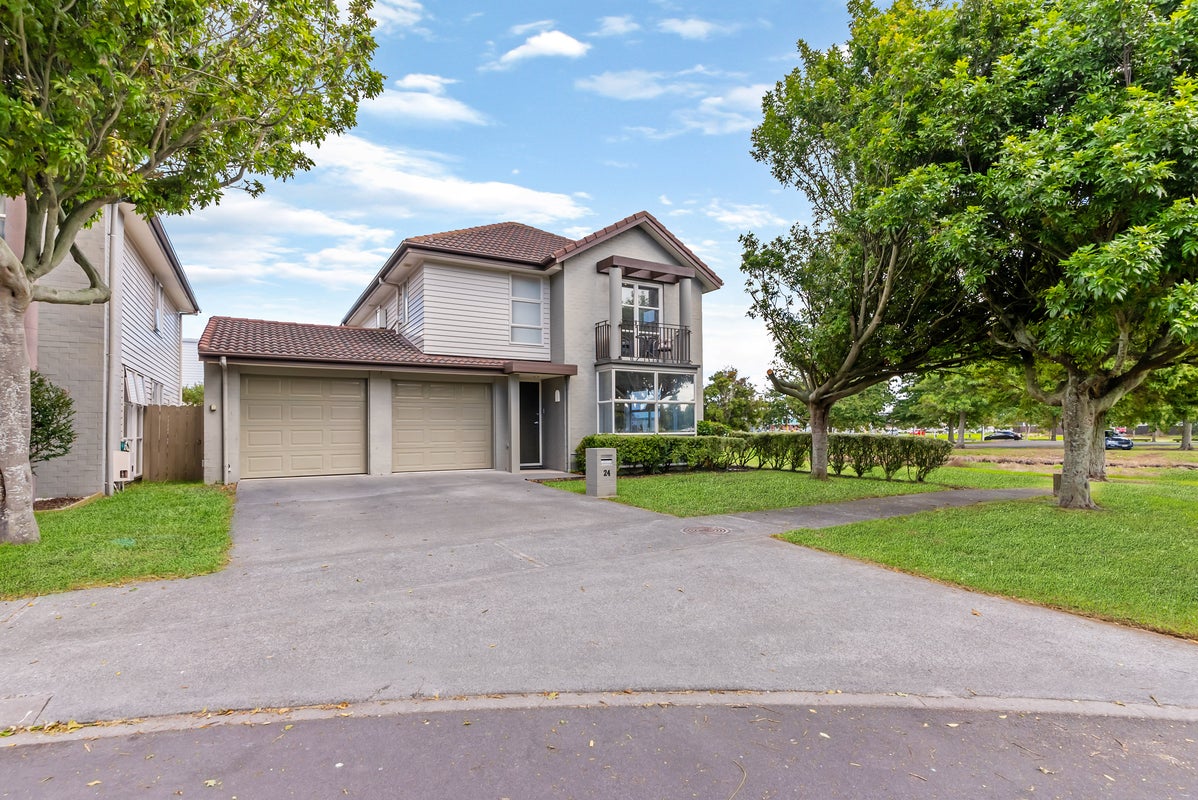 24 The Track, Takanini, Auckland - Carousel 32