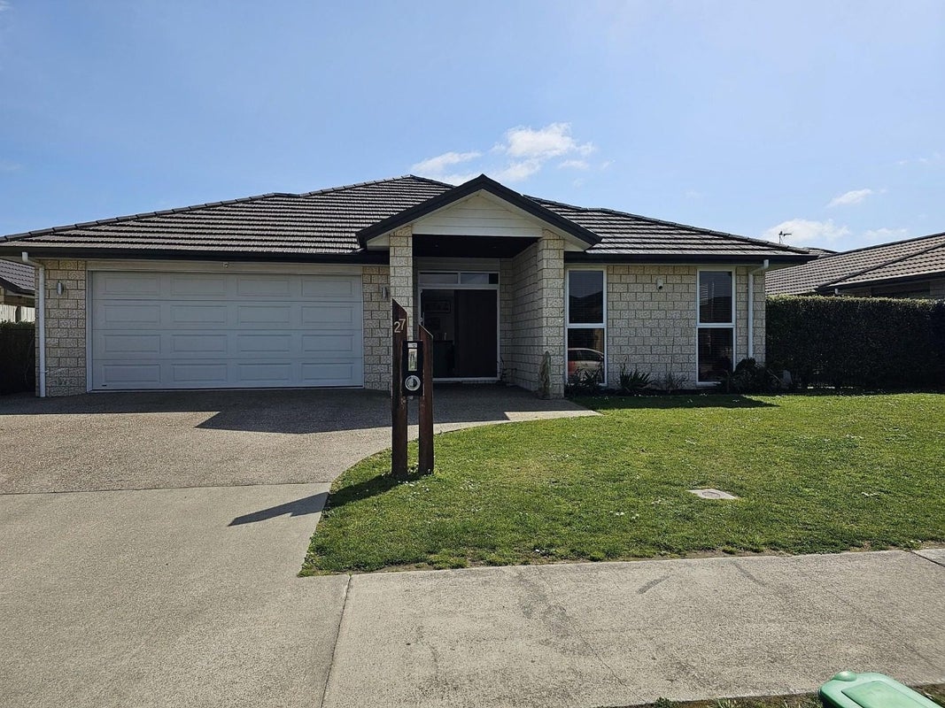 27 Arista Way, Rototuna North, Hamilton - Carousel 18