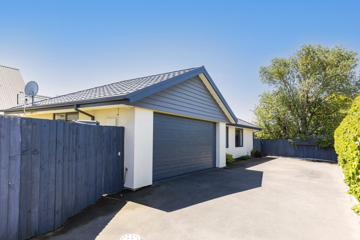 35 Loughton Street, Burwood, Christchurch City, Canterbury - Carousel 11