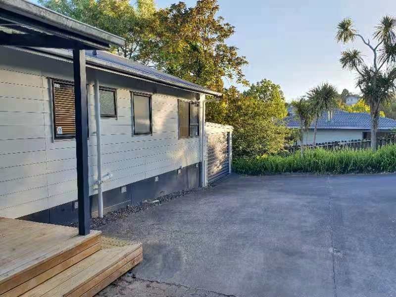 6 Tableau Place, Totara Vale, Auckland - Carousel 1