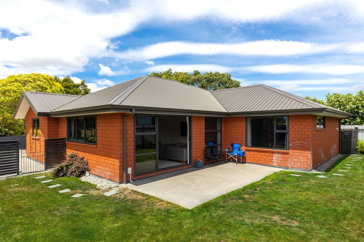 18 Aston Street, Springlands, Blenheim - Carousel 2