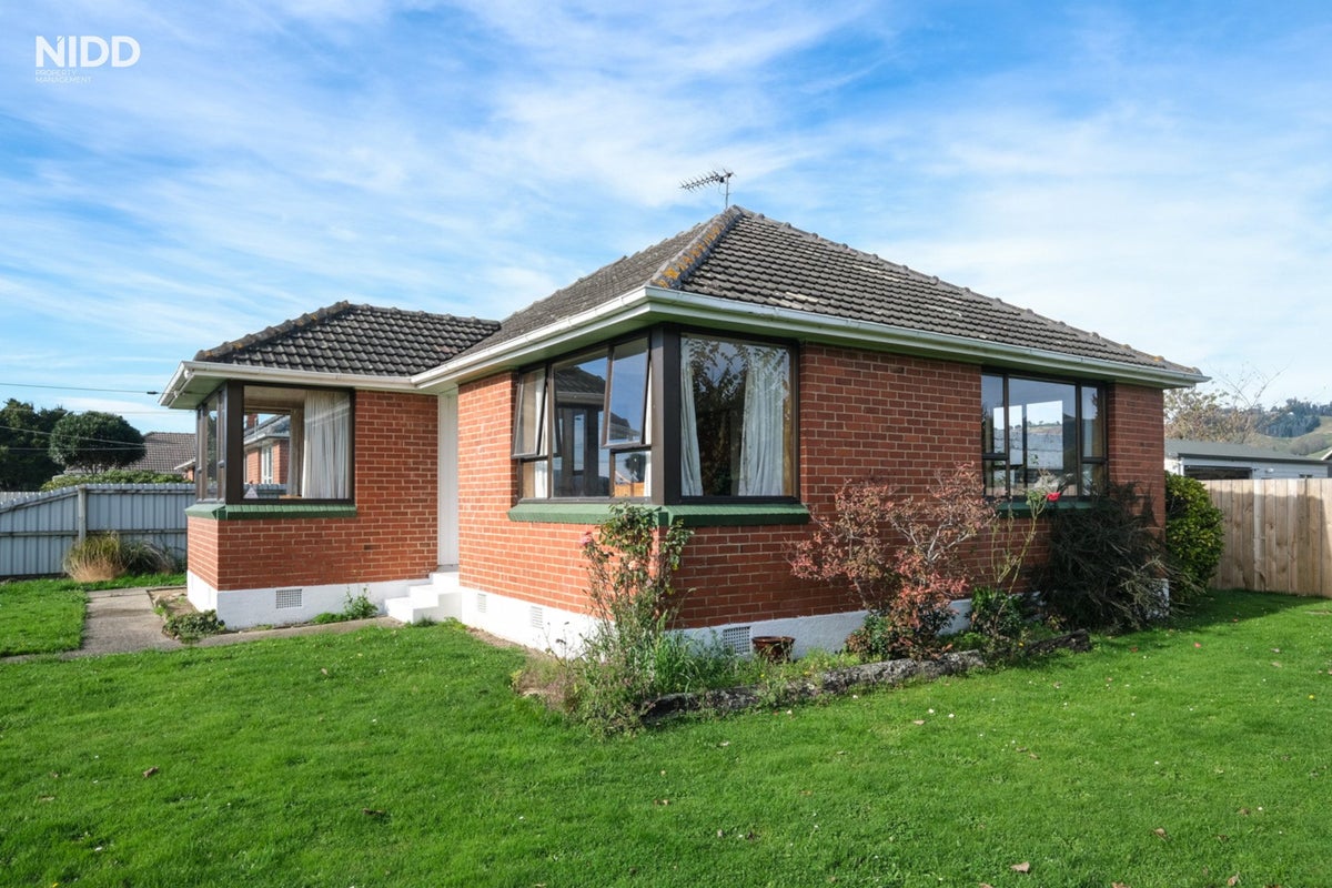 1 Doon Street, Mosgiel, Mosgiel - Carousel 9