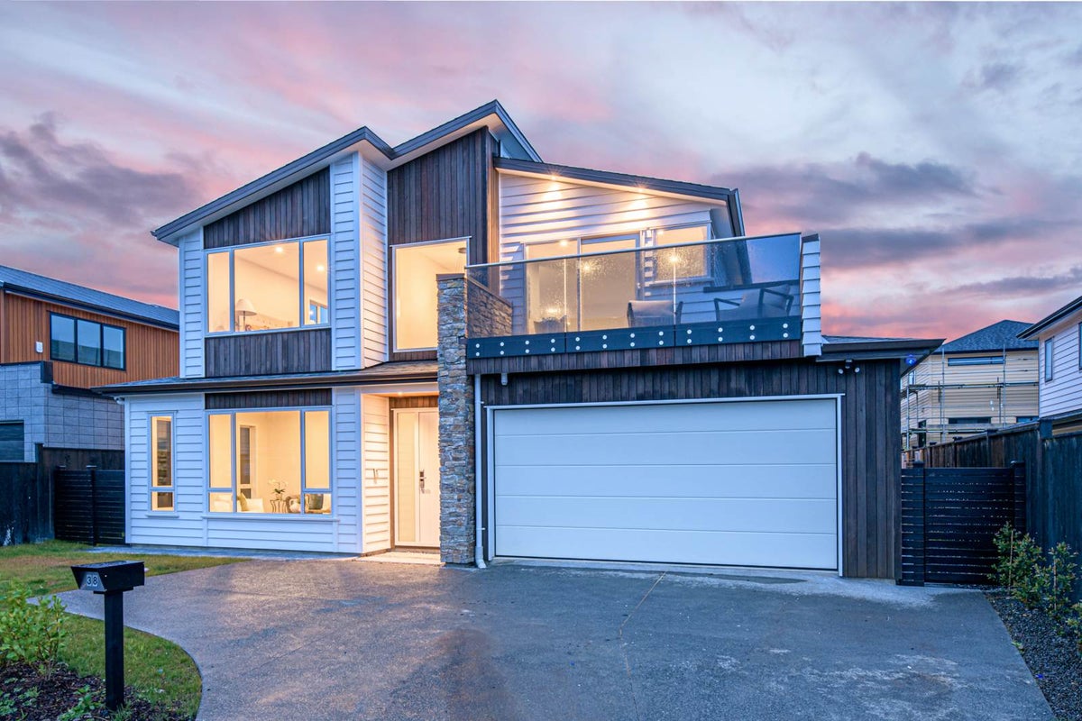 38 Headsail Drive, Long Bay, Auckland - Carousel 2