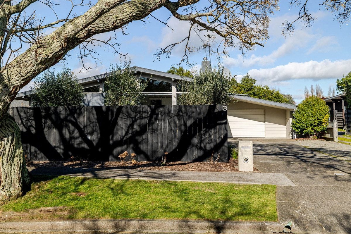 3 Spilman Place, Awapuni, Palmerston North - Carousel 36