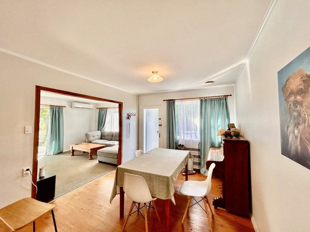 22 Scully Crescent, Onekawa, Napier - Carousel 2