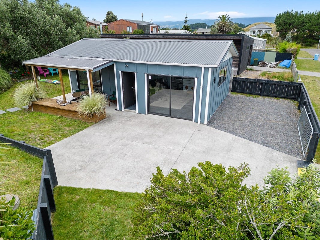 7 James Street, Waikawa Beach, Manakau - Carousel 17
