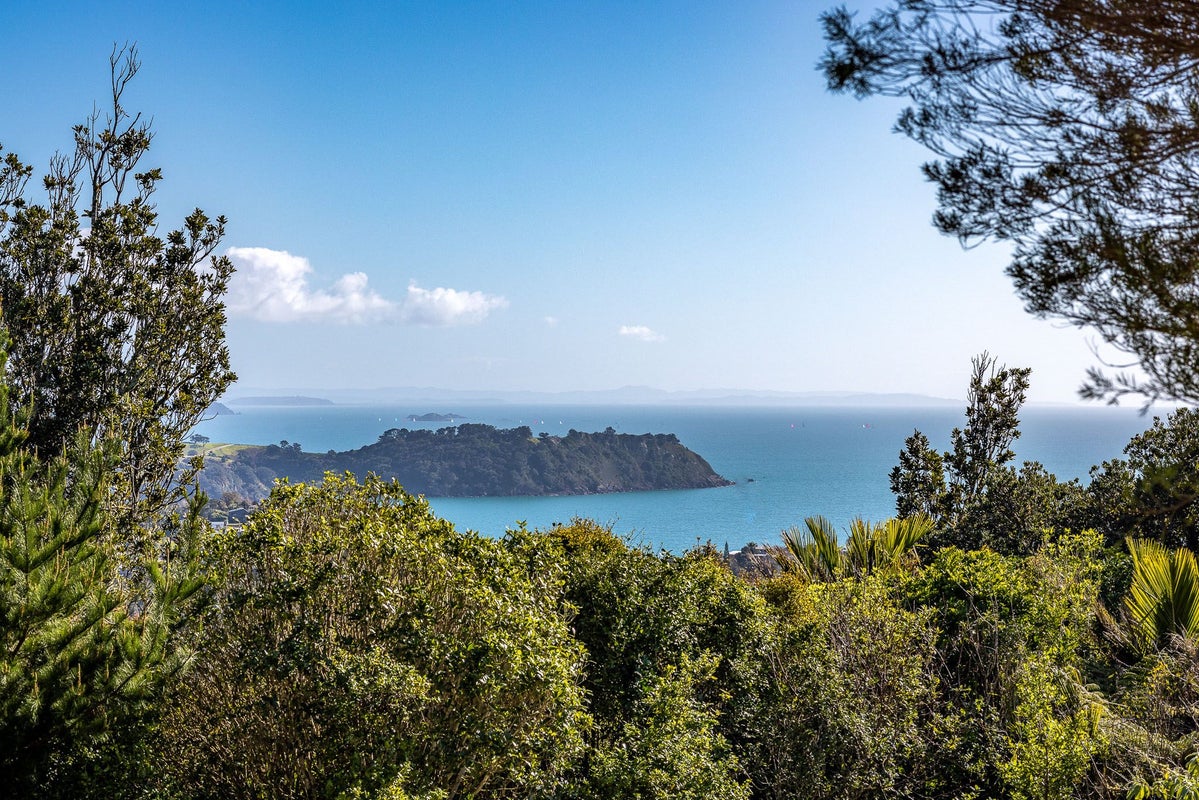136 Trig Hill Road, Onetangi, Waiheke Island - Carousel 2