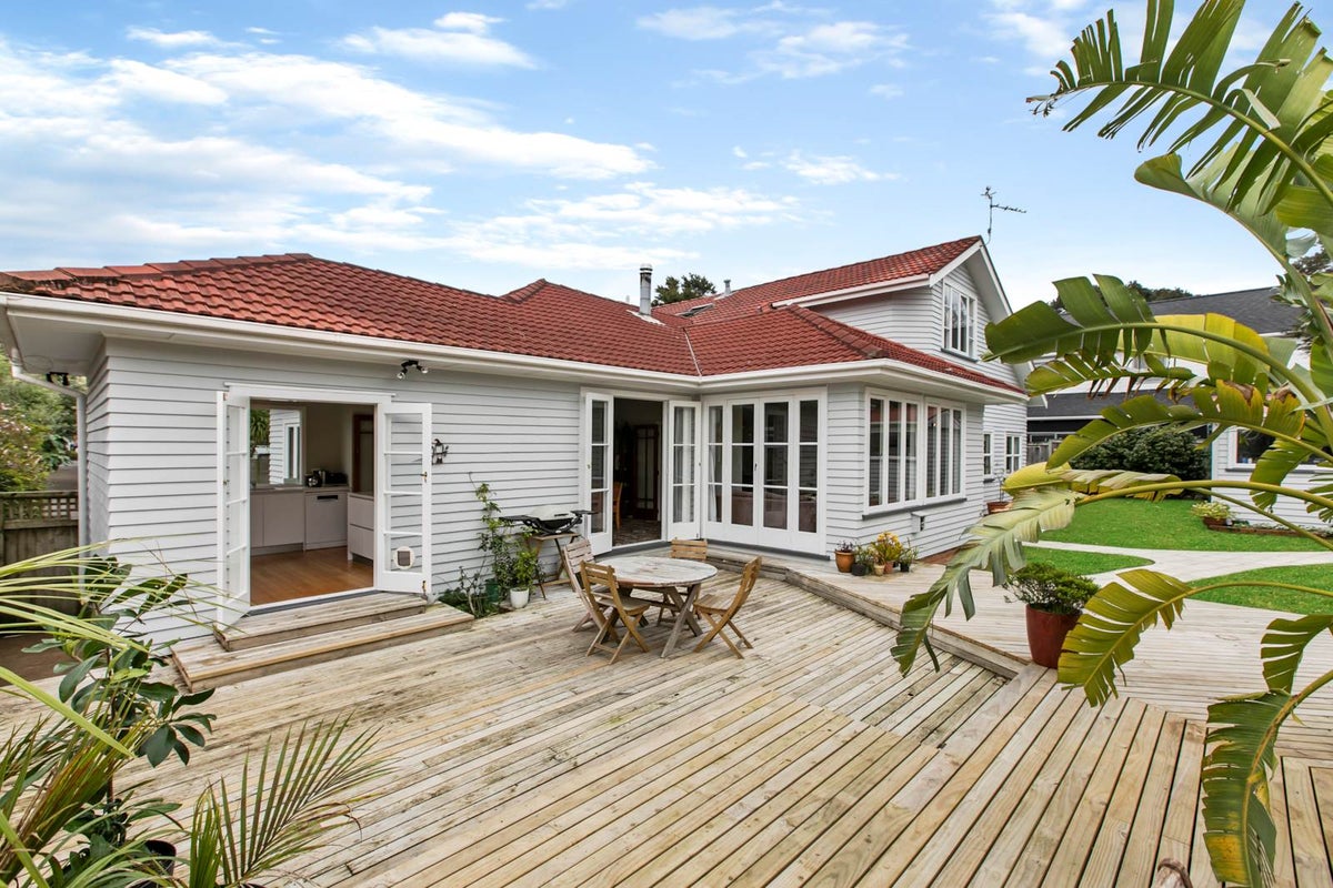 19 Atarangi Road, Greenlane, Auckland - Carousel 1
