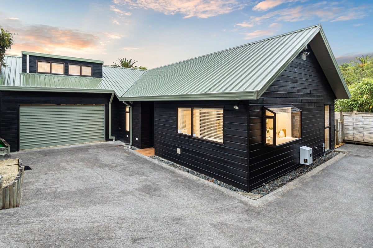 2/13 Hororata Road, Hauraki, Auckland - Carousel 1
