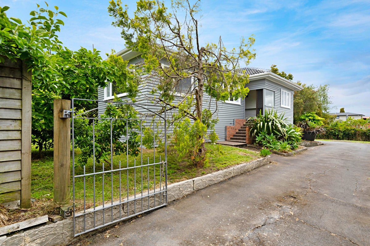 4149 Great North Road, Glen Eden, Auckland - Carousel 1