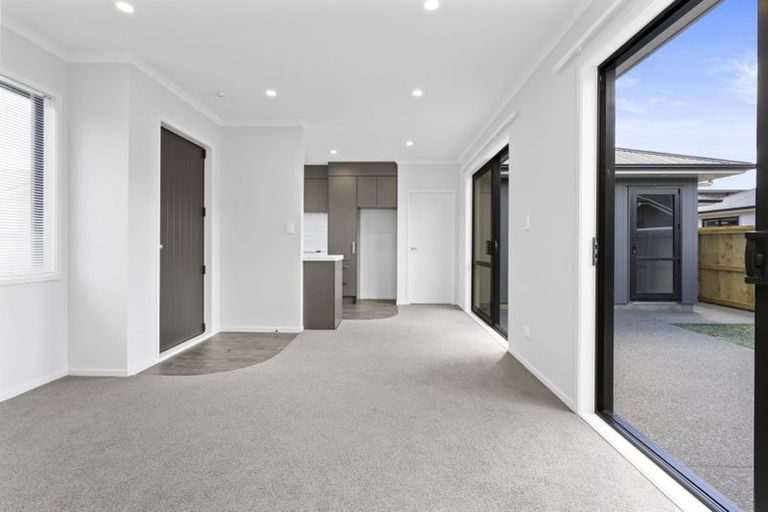 17/37 North Ridge Drive, Rototuna North, Hamilton - Carousel 15