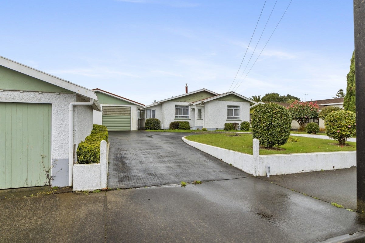 5804 South Road, Rahotu, Opunake - Carousel 2