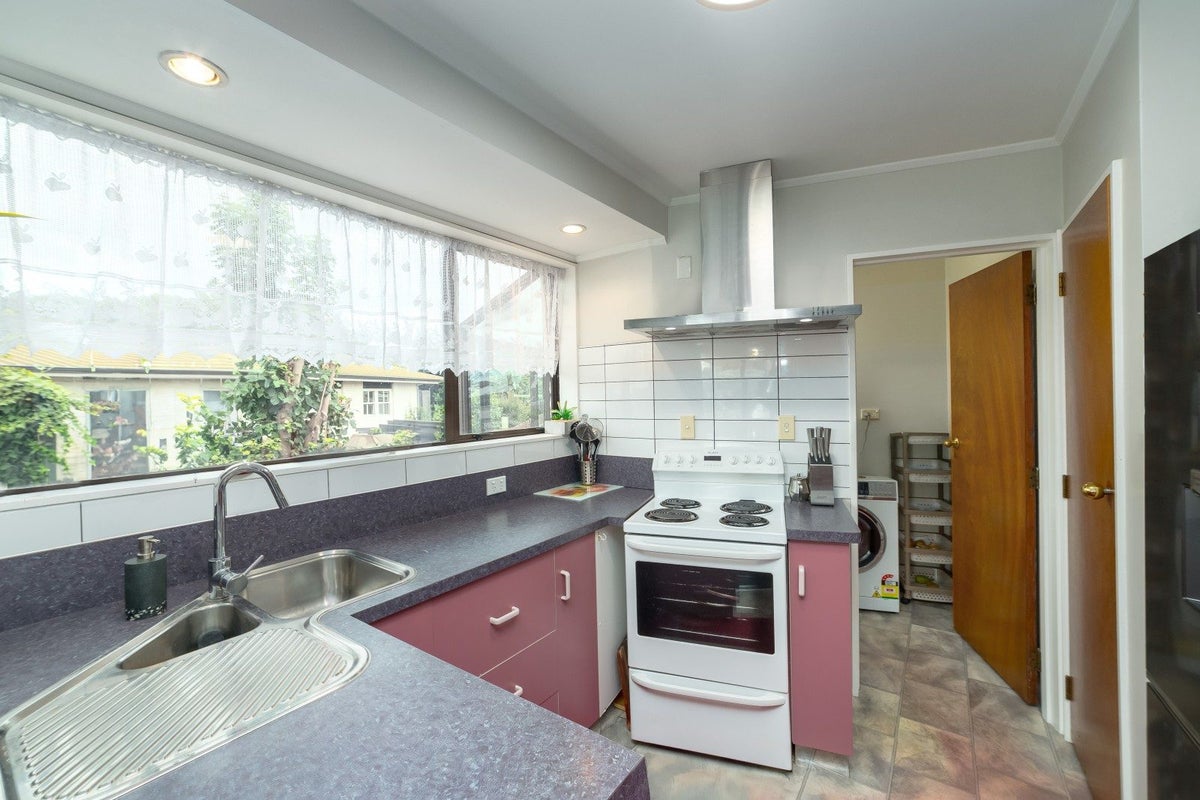 49 Cambridge Terrace, Masterton - Carousel 2