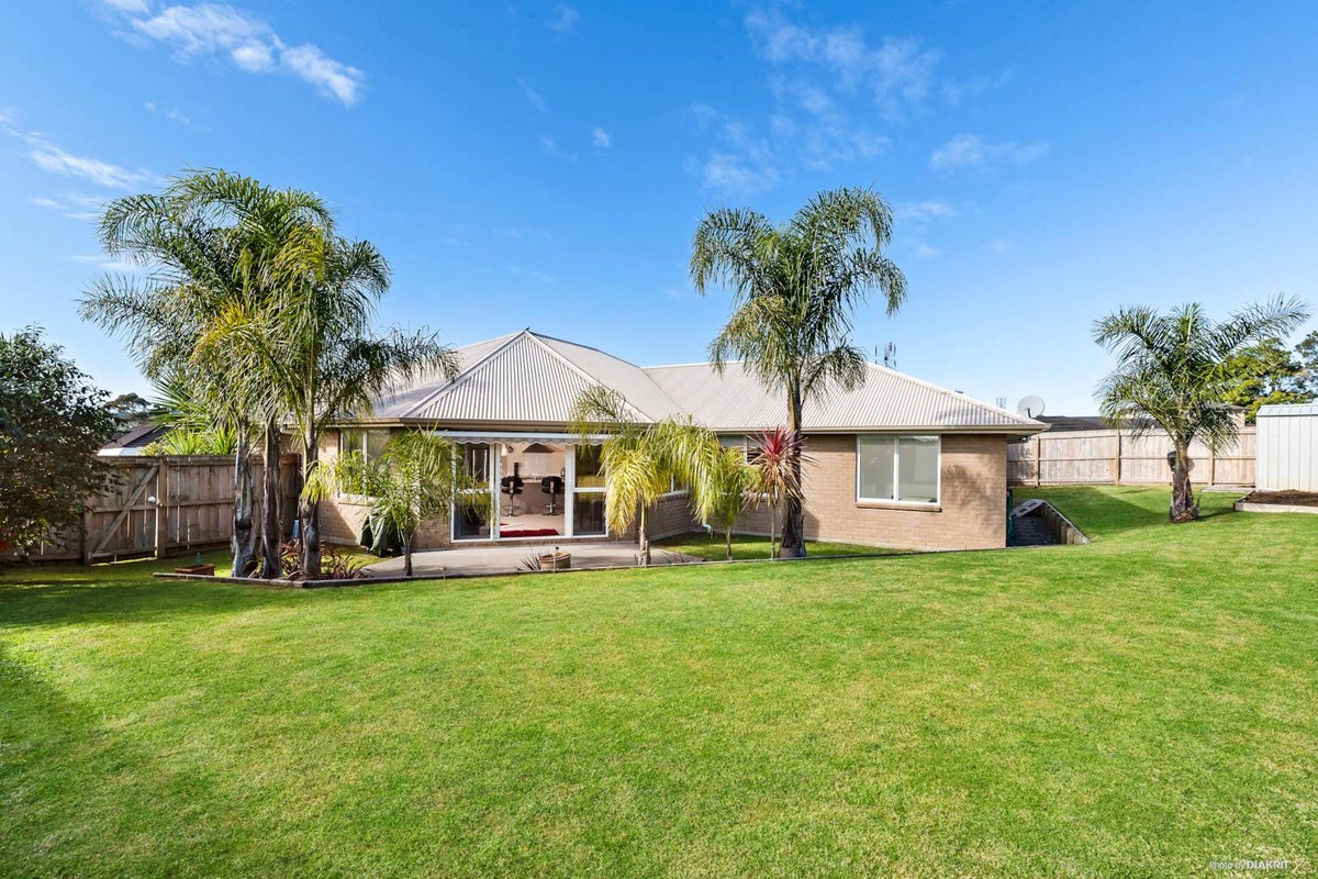 5 Cooladerry Place, Rosehill, Papakura - Carousel 2