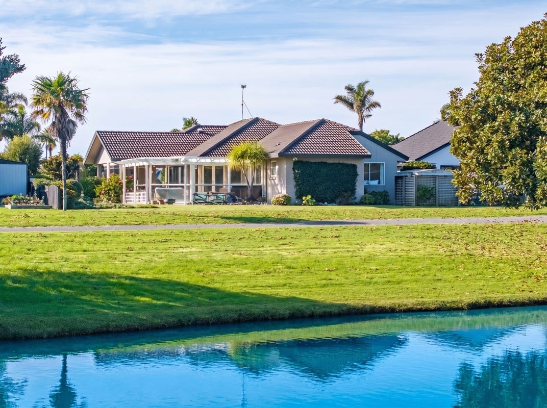 24 Whitsunday Key, Papamoa Beach, Papamoa - Carousel 1