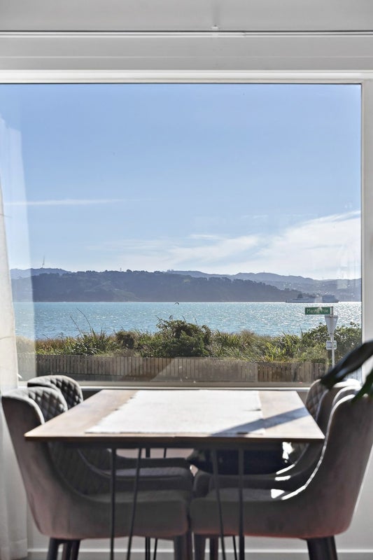 765 Marine Drive, Eastbourne, Lower Hutt - Carousel 2