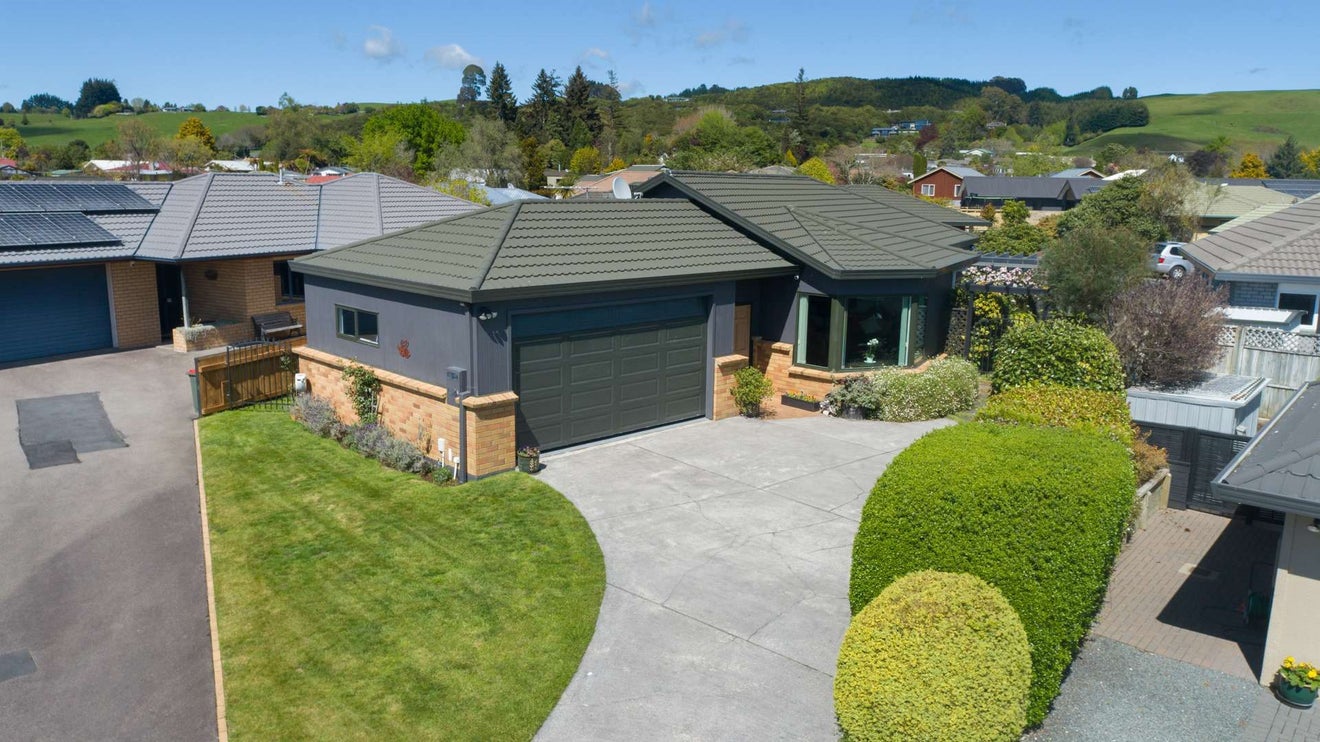 16B Bullmore Place, Pukehangi, Rotorua - Carousel 1