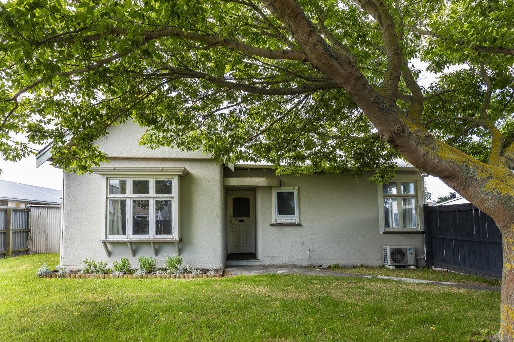 2/419 Gloucester Street, Linwood, Christchurch - Carousel 1
