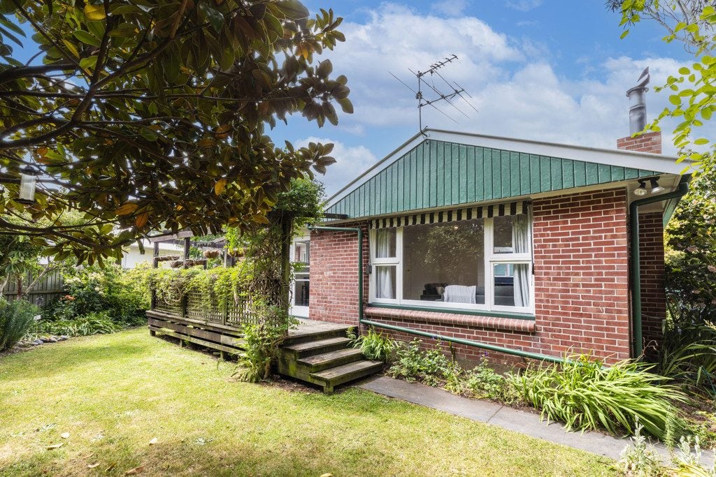 9 Ardmore Place, Bishopdale, Christchurch - Carousel 1