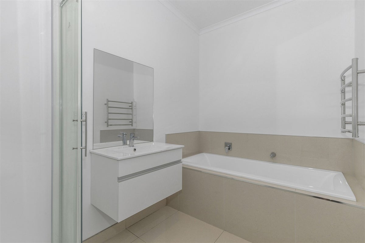 6/521 Anglesea Street, Hamilton Central, Hamilton - Carousel 11