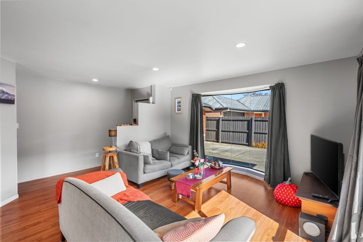 8A Dobson Street, Spreydon, Christchurch - Carousel 2