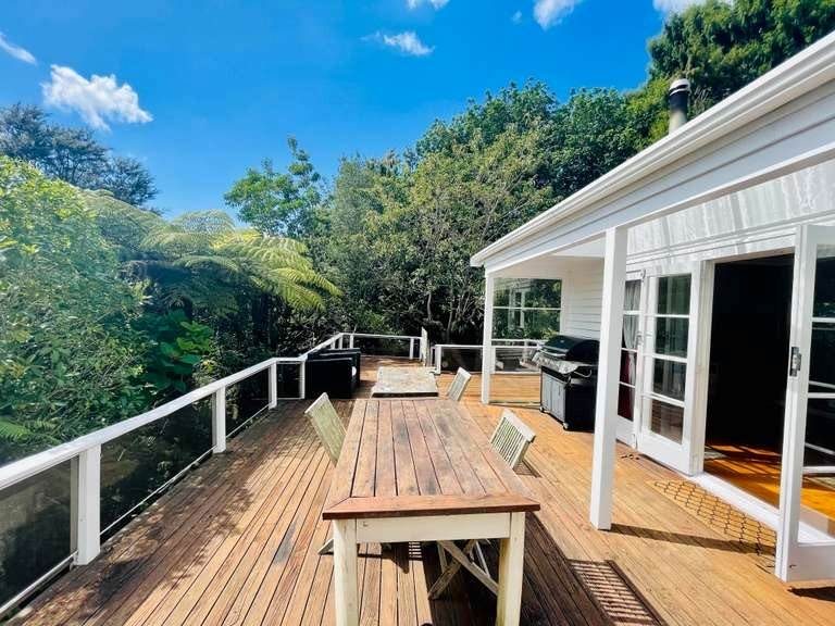 163 Scenic Drive, Titirangi, Auckland - Carousel 1