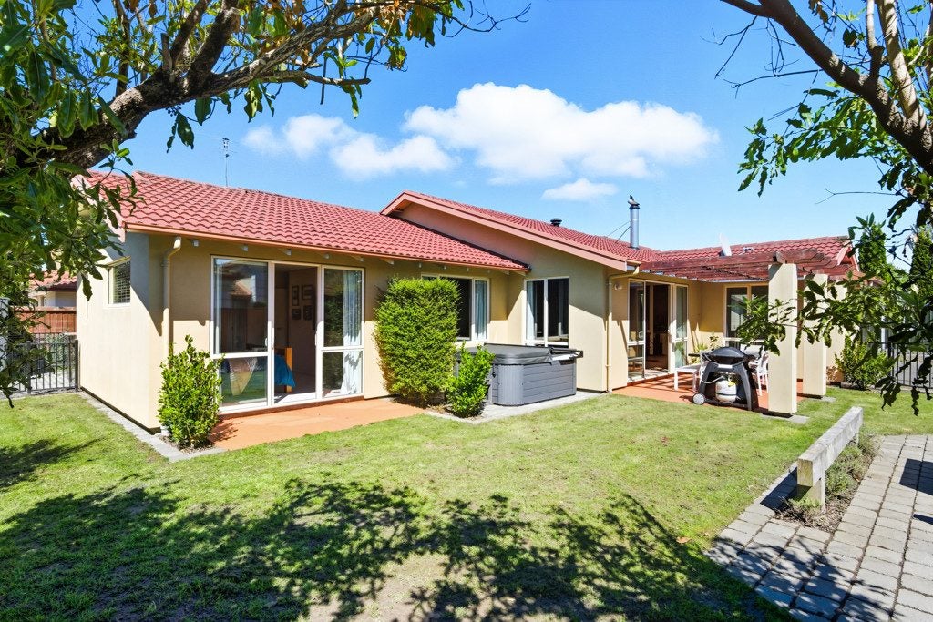 9 Mica Place, Northwood, Christchurch - Carousel 2