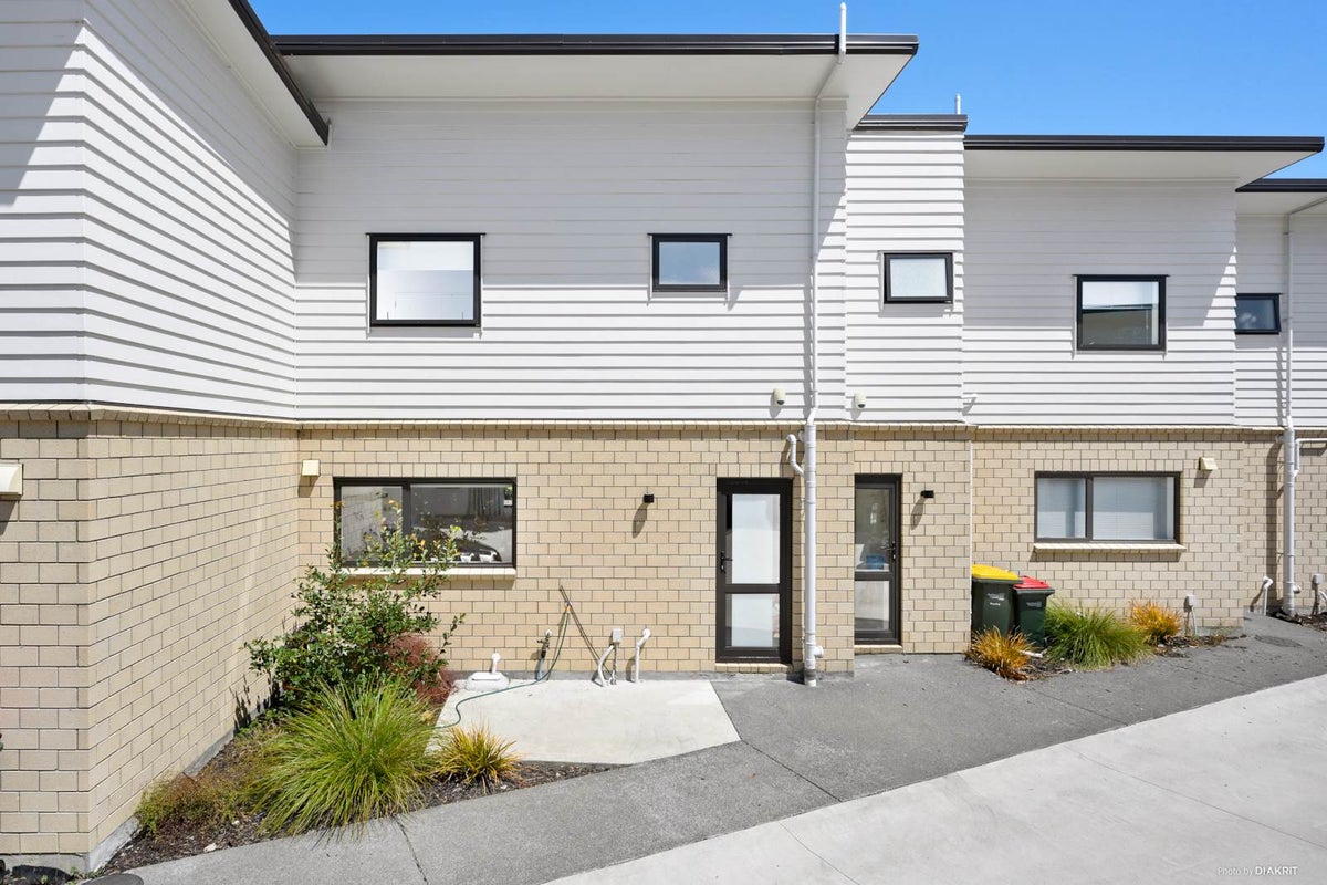 12C Jutland Road, Manurewa, Auckland - Carousel 1