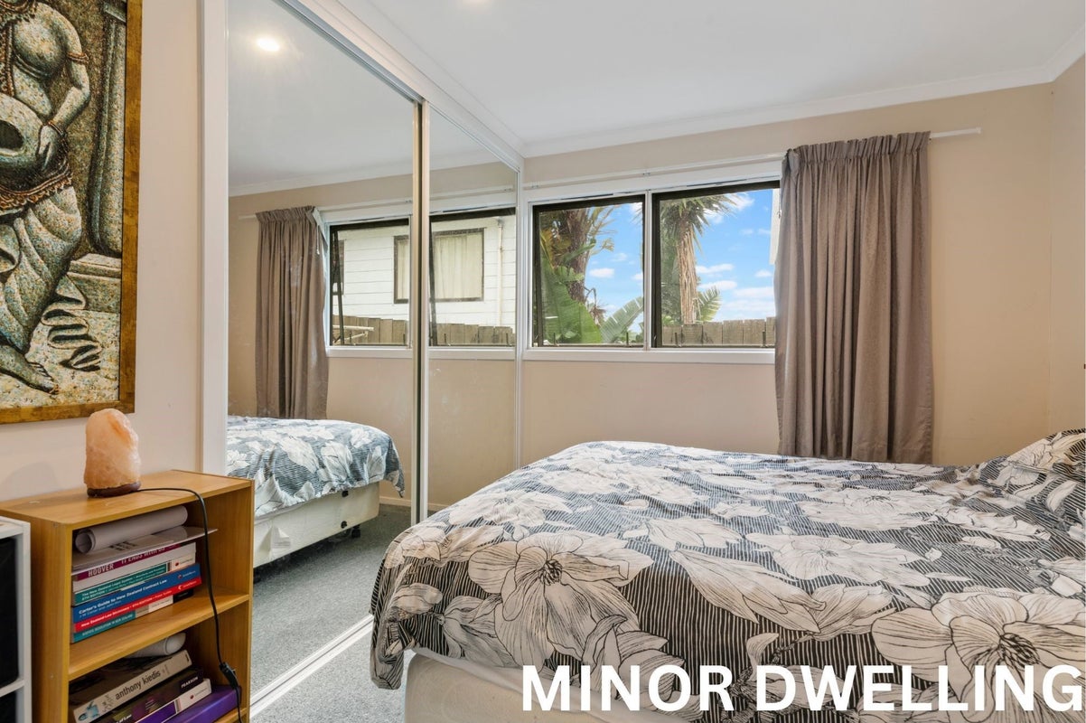 13 Anne McLean Drive, Bayview, Auckland - Carousel 20
