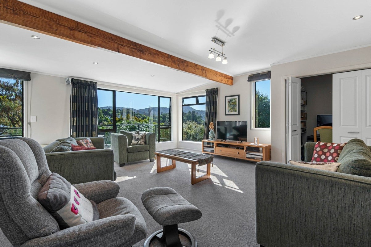 9 Benn Road, Lake Okareka, Rotorua - Carousel 2