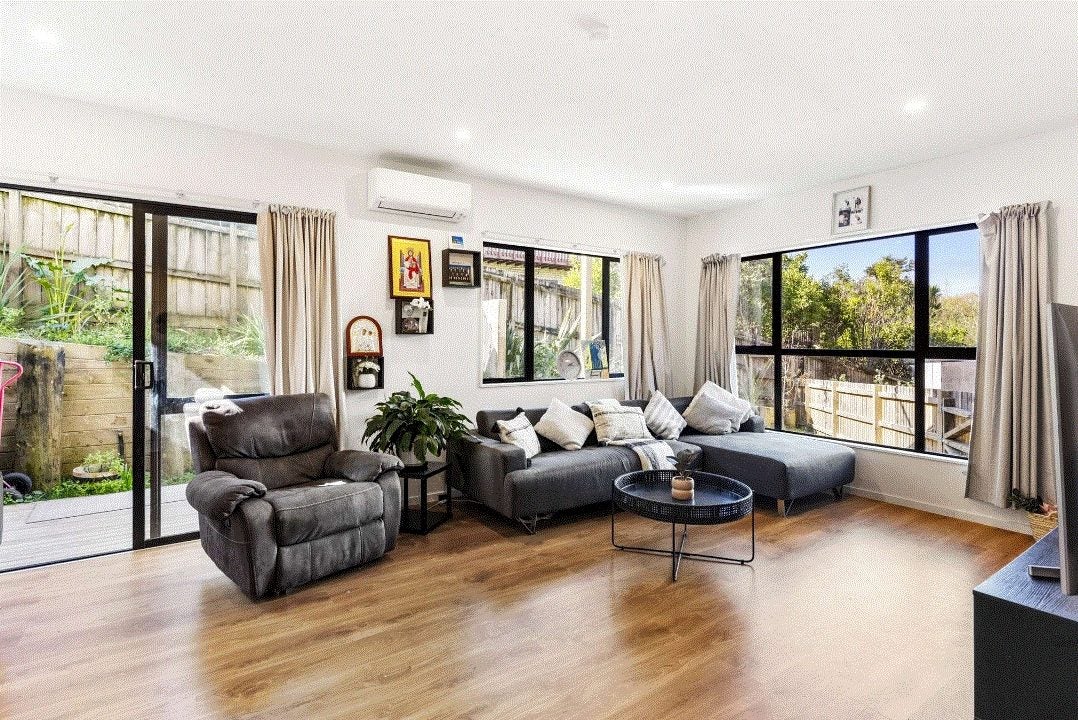 16/26 Springvale Drive, Fairview Heights, Auckland - Carousel 2