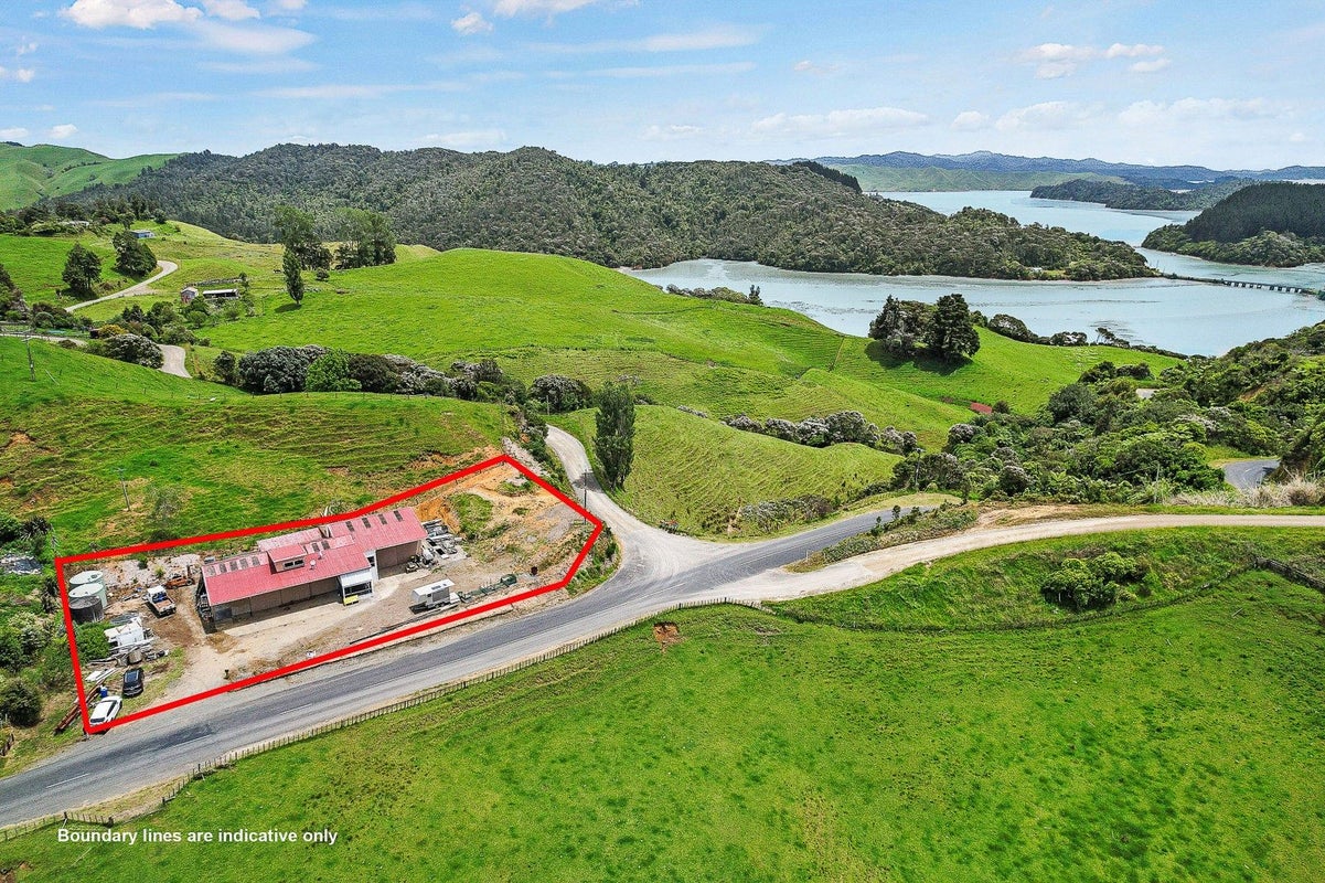 1633 Harbour Road, Owhiro, Oparau - Carousel 1