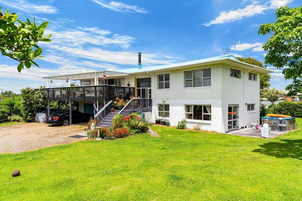 28 Pyle Road West, One Tree Point, Whangarei - Carousel 1