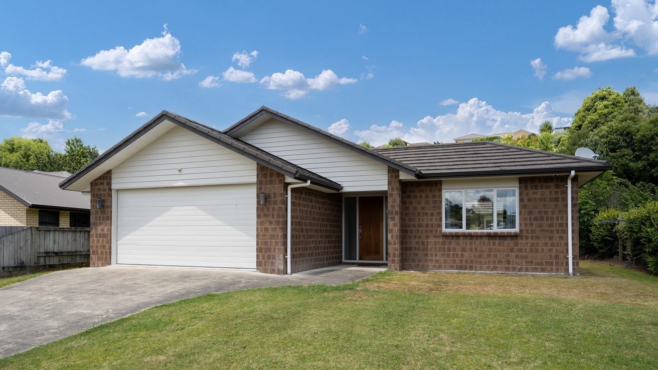 46 Alpers Ridge, Leamington, Cambridge - Carousel 1