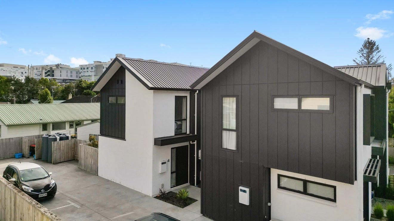 4/3 Dowding Street, Melville, Hamilton - Carousel 22